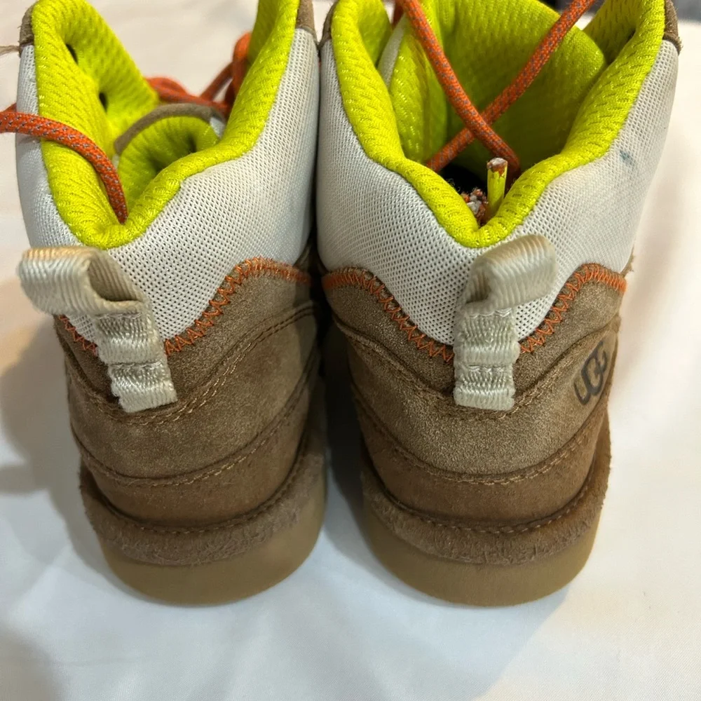 UGG Women’s Highland Hi Heritage Sneakers Size 6.5 - Picture 3 of 7